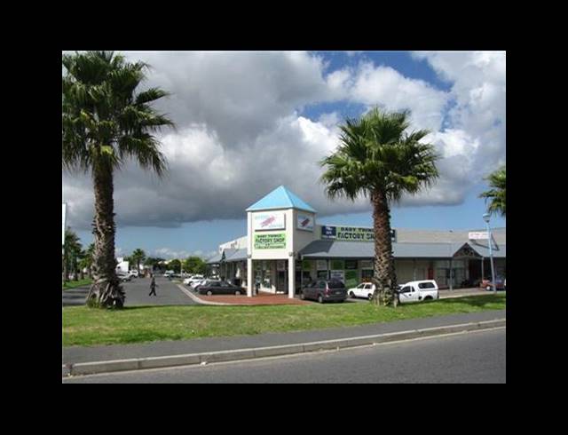 369M² RETAIL TO LET IN OTTERY